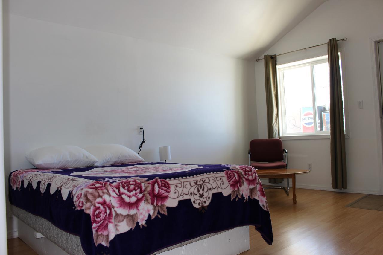 Welcome Inn Swan Hills Екстериор снимка